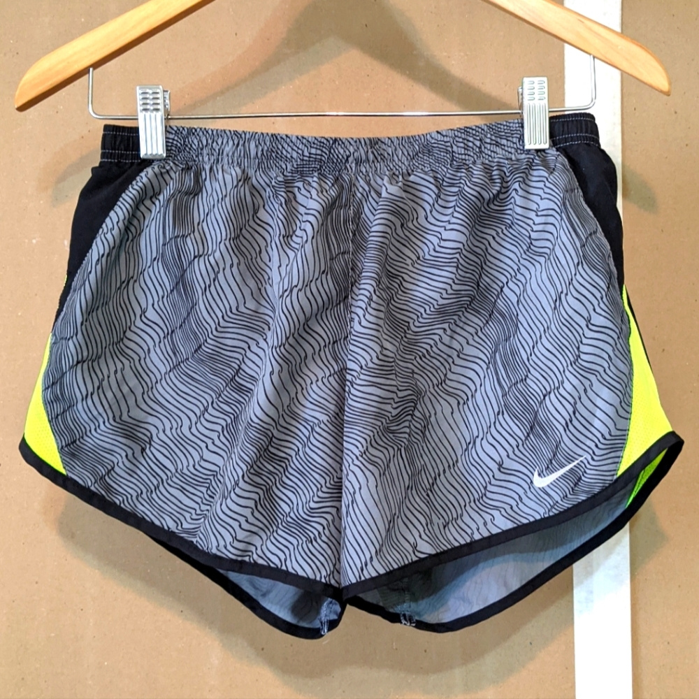 🌟 Nike Dri-Fit Athletic Aztec Geometric Green Black Running Shorts Size Small
